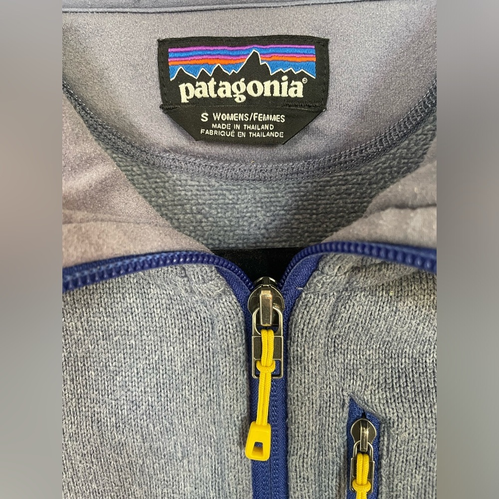 Patagonia Blue Periwinkle and Yellow Ski Jacket Performance Thumb Hole Cute NWOT - Picture 10 of 13